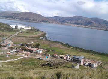 peru/puno/landmark/lake-titicaca-travel