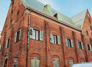 sweden/gothenburg/linne/landmark/kronhusbodarna