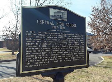 tennessee/central-middle-tennessee/landmark/central-school-historical-marker
