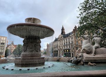 germany/munich/landmark/maximiliansplatz