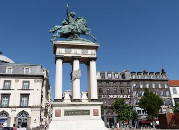 france/auvergne/landmark/statue-of-vercingetorix