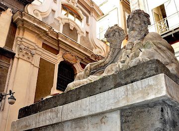 italy/naples/spaccanapoli/landmark/statua-del-dio-nilo