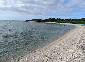 Plage Gountsini