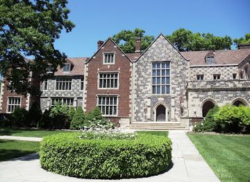 iowa/eastern-iowa/landmark/salisbury-house-gardens