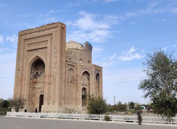 turkmenistan/ahal-region/landmark/turabeg-khanym-mausoleum