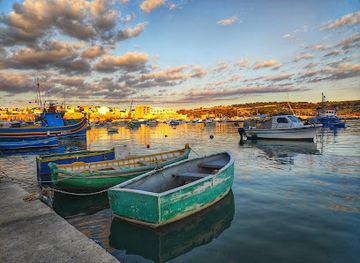 malta/marsaxlokk-fishing-village/landmark/marsaxlokk-harbour