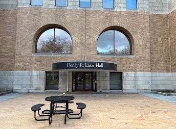 connecticut/new-haven/landmark/henry-r-luce-hall