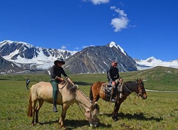 mongolia/eastern-steppe/landmark/mongolia-trekking