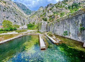 montenegro/bay-of-kotor/landmark/river-gate-north-gate