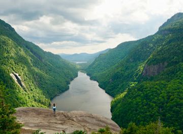new-york/adirondack-mountains/landmark/indian-head