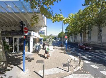 france/montpellier/antigone/landmark/statue-de-jacques-coeur
