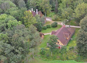 estonia/viljandi-county/landmark/vaikemoisa-manor