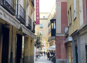 spain/madrid/landmark/c-de-postas-17