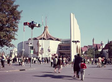 new-york/new-york-city/queens/landmark/vatican-pavilion-site