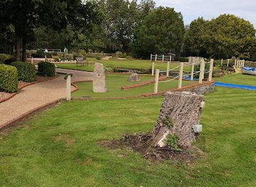 guernsey/sark/landmark/oatlands-village