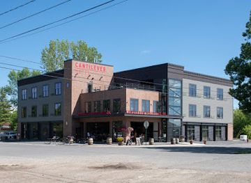 minnesota/big-woods/landmark/cantilever-distillery-restaurant-cocktails-tastings