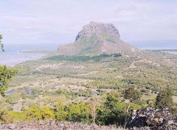 mauritius/le-morne/landmark/l-embrasure