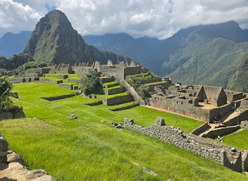 peru/machu-picchu/landmark/group-of-the-three-doorways