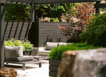 canada/western-canada/landmark/vandermarck-boutique-hotel