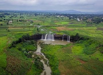nigeria/kagoro-hills/landmark/matsirga-attat-waterfalls