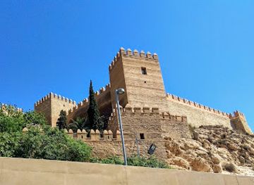spain/almeria/landmark/primer-recinto-de-la-alcazaba-de-almeria