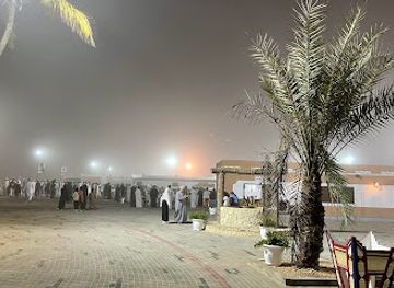 oman/dhofar-region/landmark/activities-returning-past-the-edge