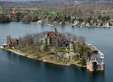 new-york/thousand-islands/landmark/1000-islands-helicopter-tours