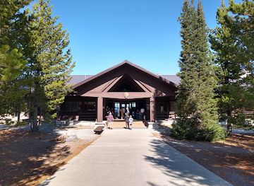 wyoming/park-county/landmark/grant-visitor-center
