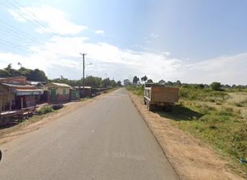 kenya/north-eastern-province/landmark/equator-line-nanjuki