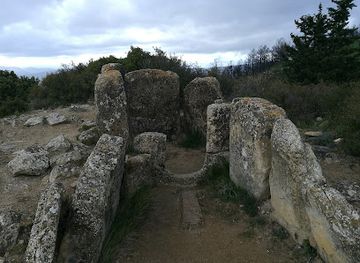 spain/navarre/landmark/dolmen-portillo-de-eneriz
