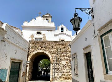 portugal/faro/landmark/igreja-da-misericordia