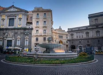 italy/sorrento/landmark/piazza-trieste-e-trento