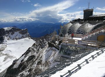 germany/zugspitze/landmark/tyrolean-zugspitze-cable-car