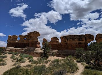utah/dixie/landmark/spooky-gulch