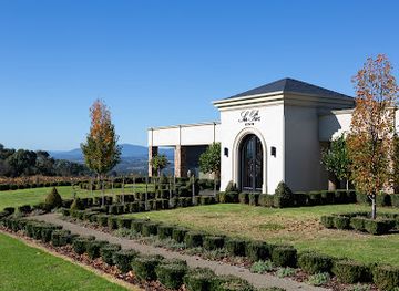 australia/yarra-valley/landmark/sir-paz-estate