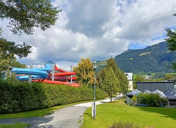 austria/kitzbuhel/landmark/badezentrum-aquarena-kitzbuhel