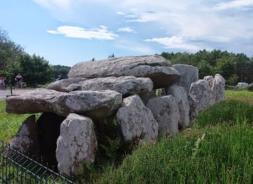 france/brittany-coast/landmark/alignements-de-carnac