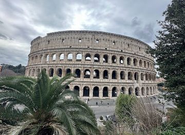 italy/rome/landmark/fountain-of-the-goddess-roma
