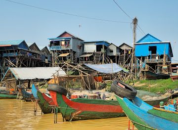 cambodia/siem-reap-province/landmark/kampong-phluk-village-on-stilts