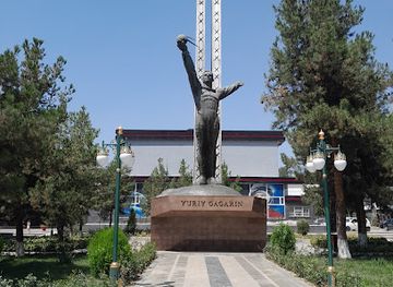 uzbekistan/tashkent/chilanzar/landmark/yuri-gagarin-monument