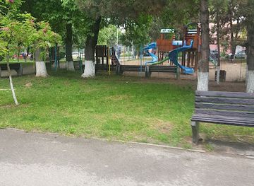 romania/botosani/landmark/parcul-curcubeului