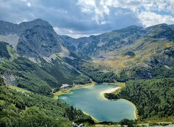 montenegro/lakes-of-plav/landmark/trnovacko-lake