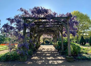 united-kingdom/essex/landmark/hylands-house