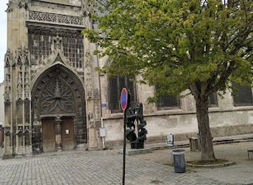 france/picardy/landmark/saint-leu-catholic-church-at-amiens