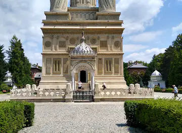 "Curtea de Argeș" Monastery