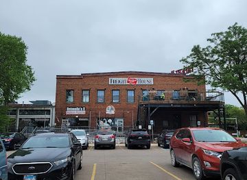 illinois/quad-cities/landmark/chicago-milwaukee-st-paul-and-pacific-freight-house