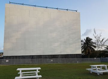 barbados/christ-church/landmark/globe-drive-in