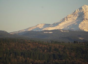 oregon/mt-hood-territory/landmark/jonsrud-viewpoint