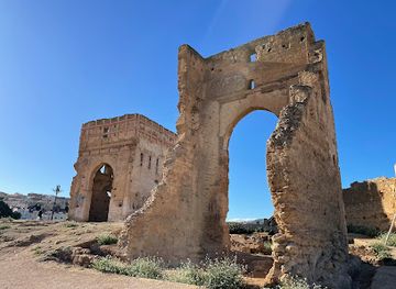 morocco/fes-region/landmark/marinid-tombs