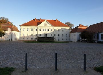 germany/mecklenburg/landmark/schloss-hohenzieritz